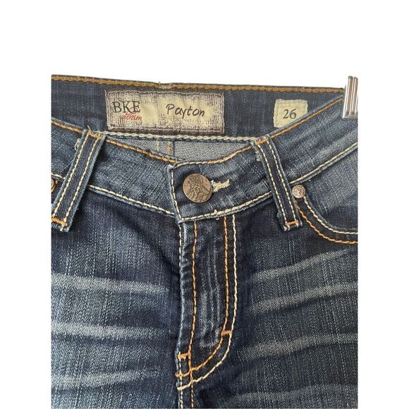 n  - Picture 7 of 11